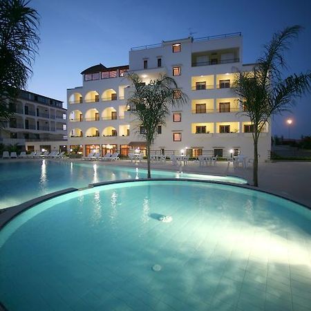 Forte Hotel Vieste Esterno foto