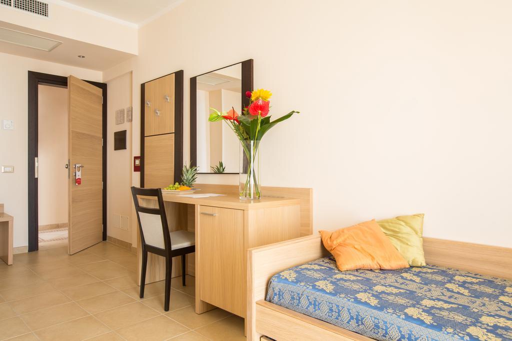 Forte Hotel Vieste Esterno foto